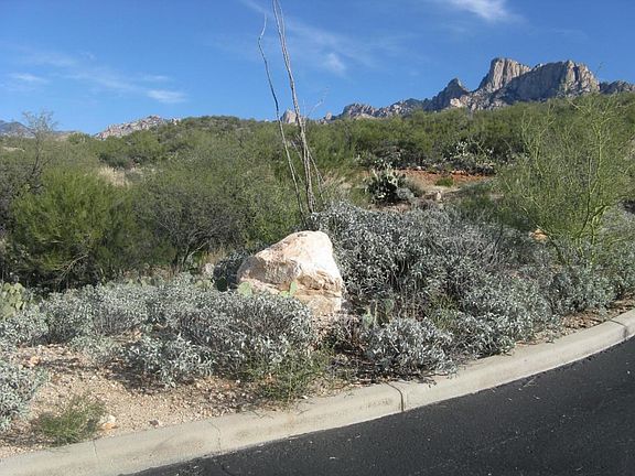 3rd image of 1799 E Placita De La Olla