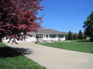 114 Osage Ct, Oswego, IL 60543