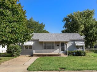 916 E 8th Ave, Hutchinson, KS 67501