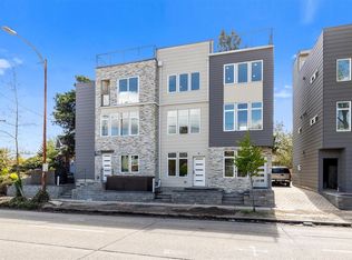 4762 Greenlake Way N, Seattle, WA 98103