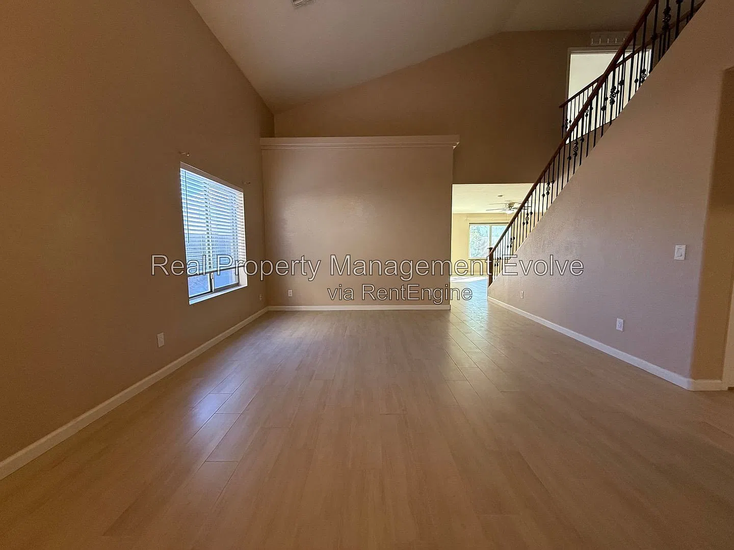 4 bed, 3.0 bath, 2470 sqft, $2,495 — Photo 4