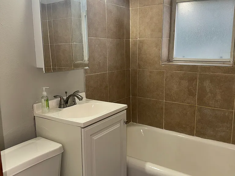 6726-2 N Glenwood Ave #104 — Photo 10