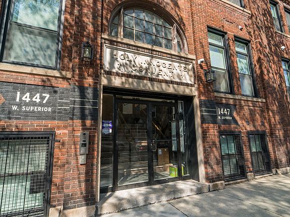 2nd image of 1447 W Superior St #203