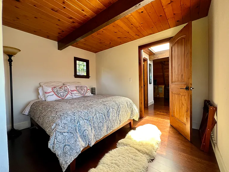 Upstairs bedroom
