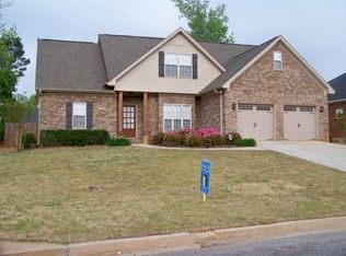 1208 Catherine Dr, Opelika, AL 36801