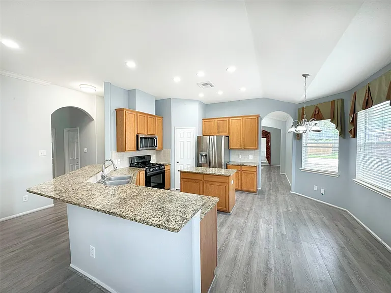 2910 Lemmingham Dr — Photo 11