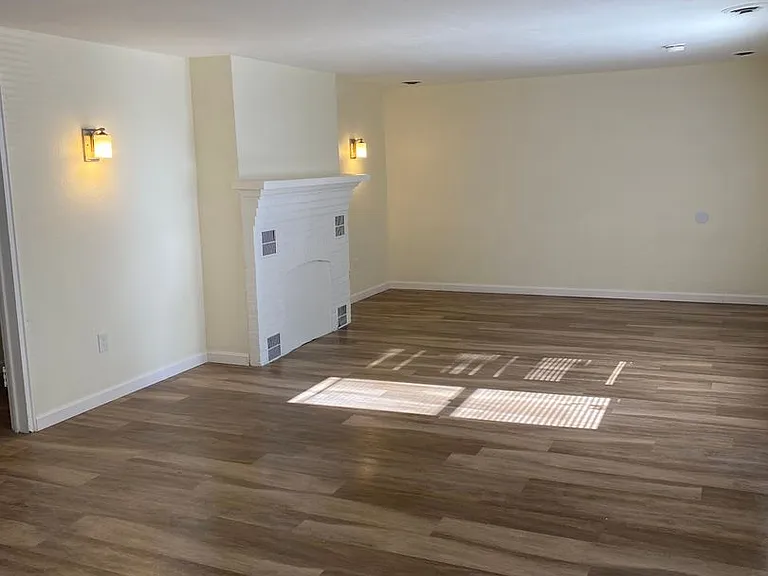 Dairy Road Apartments — Photo 1