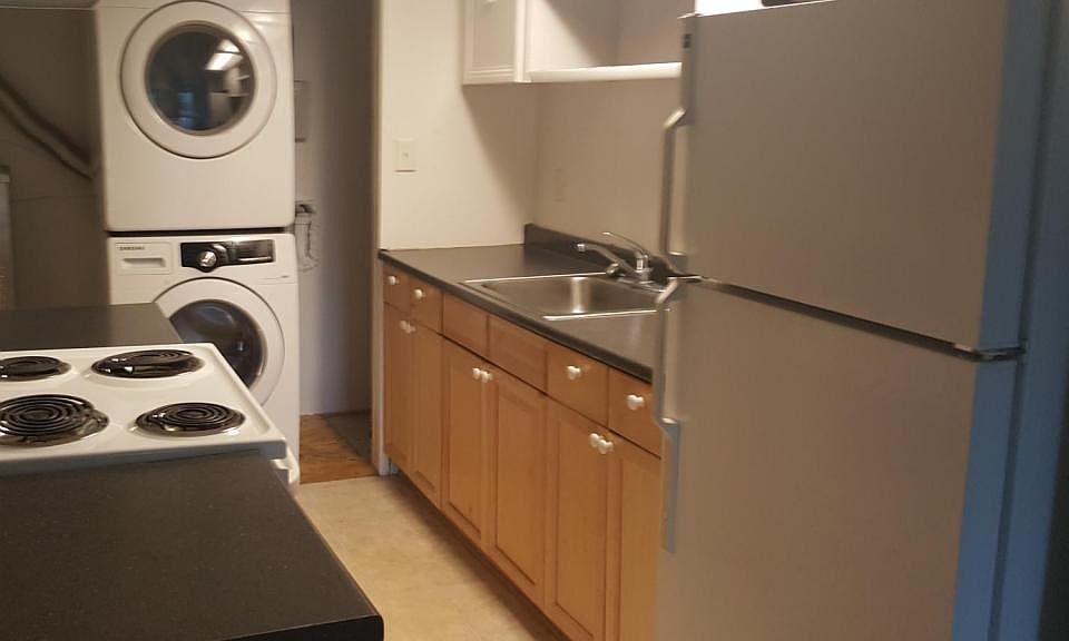 2nd image of 443 Patuxent Ct