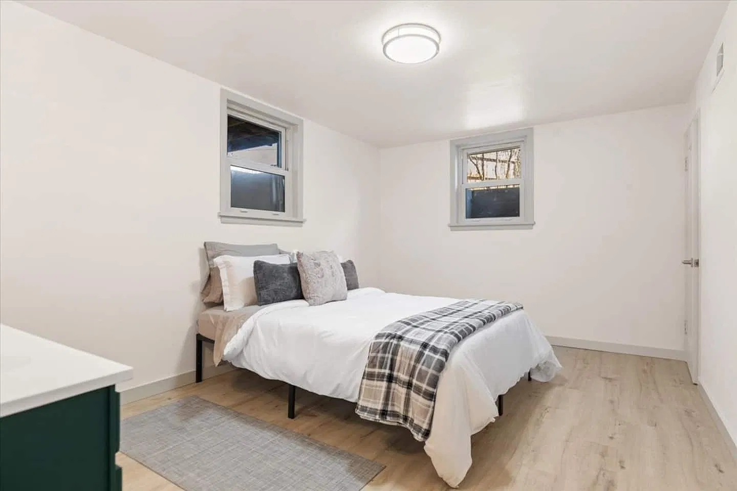 2 bed, $2,000 — Photo 1
