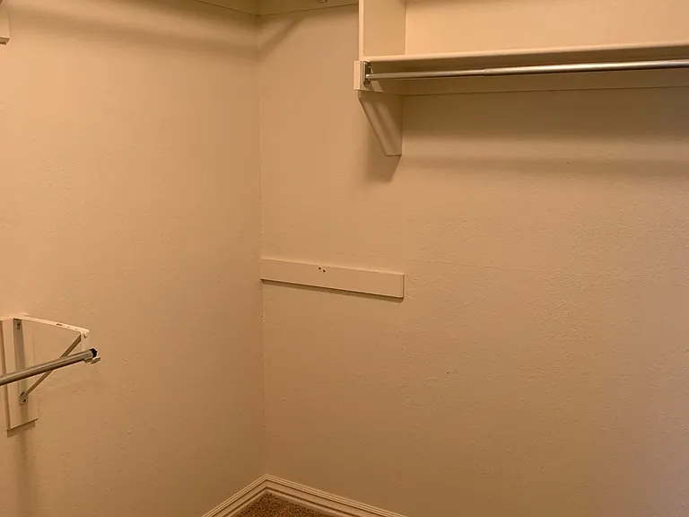 6105 Red Cedar Cir — Photo 16