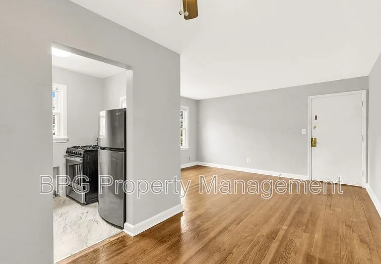 5721 11th St N #7 — Photo 9