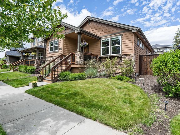 2nd image of 61173 Snowbrush Dr