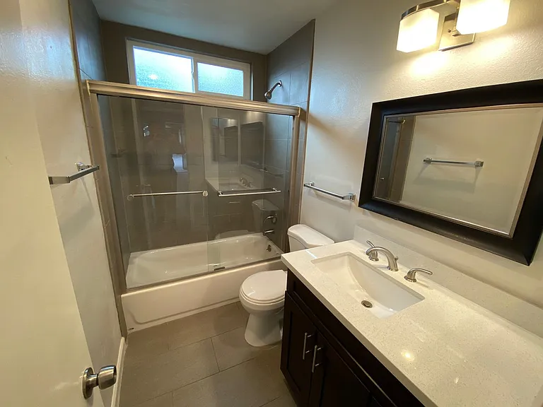 4560 North Ave — Photo 7