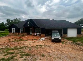 10556 NE Seaside Ln, Elgin, OK 73538