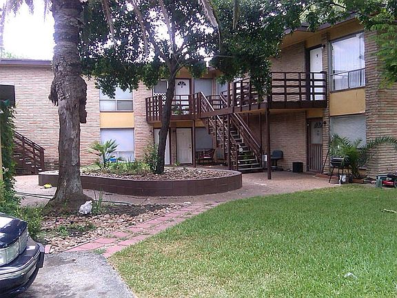  Courtyard view