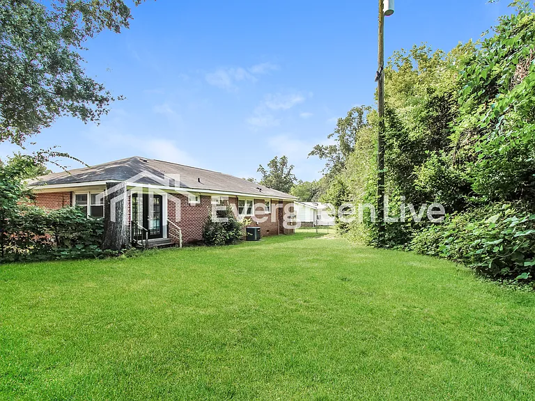12 Fairway Dr — Photo 15