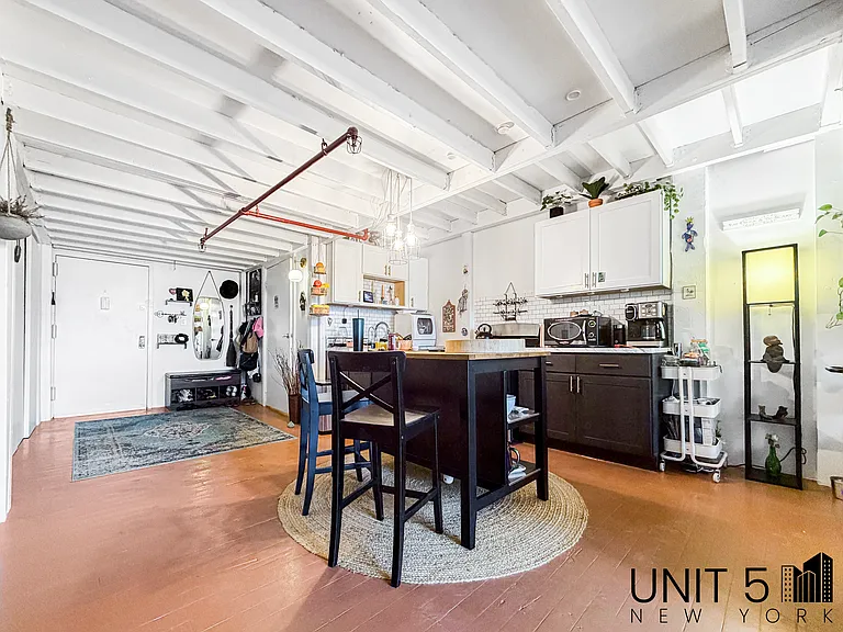 345 Eldert St #210 — Photo 3