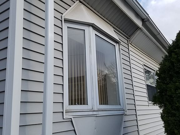 4th image of 7017 Limekiln Pike