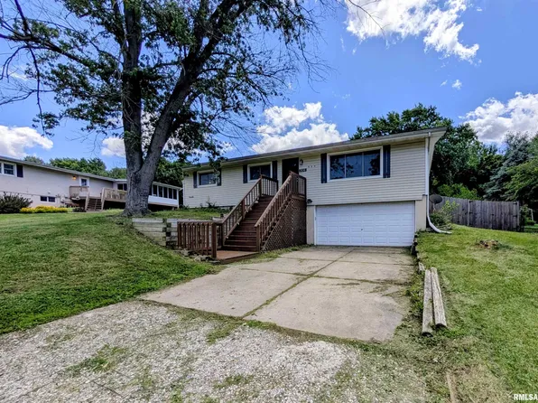 306 Pontiac Rd, Marquette Heights, IL 61554