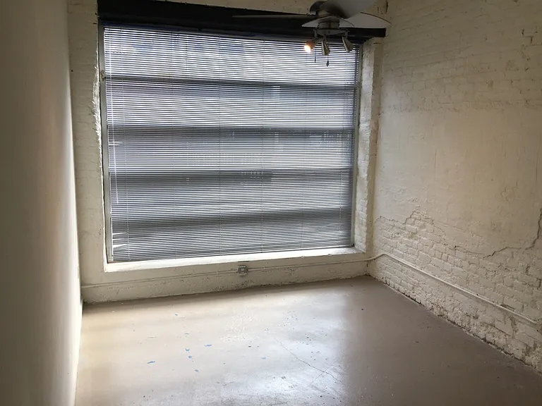 1011 W Marshall St #113 — Photo 5