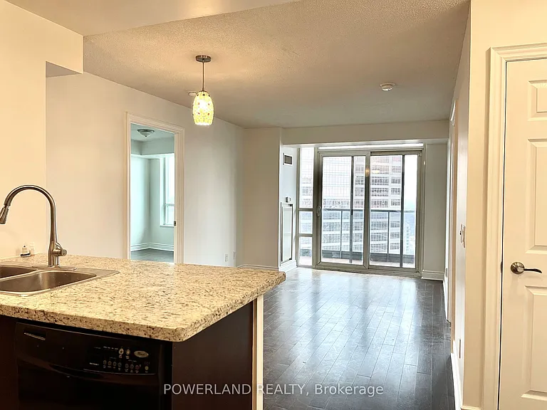 25 Greenview Ave #2325 — Photo 2