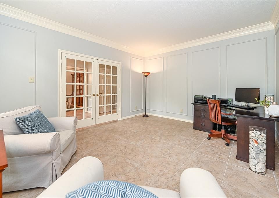 1st image of 22811 Quiet Lake Ct