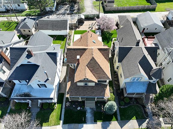 3rd image of 1318 Central Ave