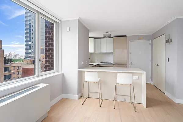 Rented by Realmart Realty LLC | media 15