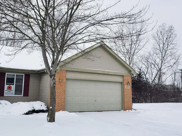 3030 Falcon Dr, Burton, MI 48519
