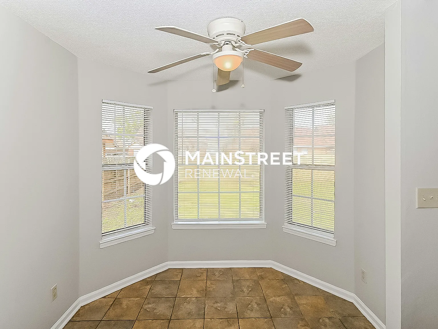 7123 Hampton Dr — Photo 4