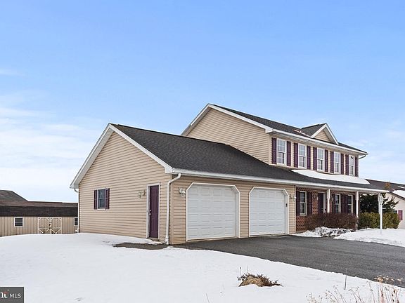 3rd image of 10 Vista Dr