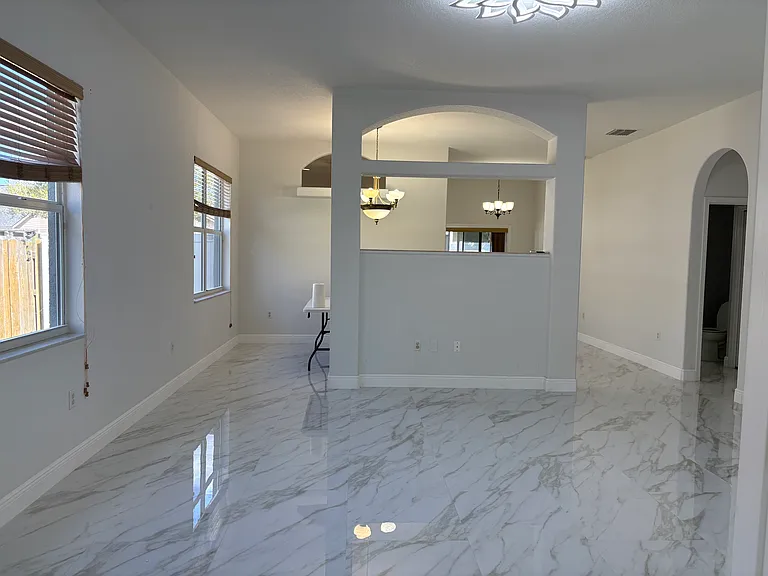 1150 Creekview Ct — Photo 6