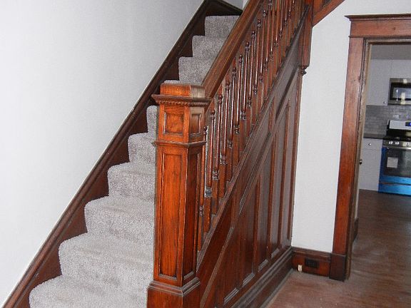 3rd image of 589 Forest Ave