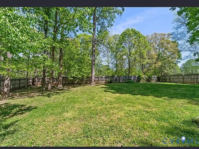 7500 Flag Tail Dr — Photo 13