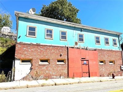 115 Railroad St, Woonsocket, RI, 02895