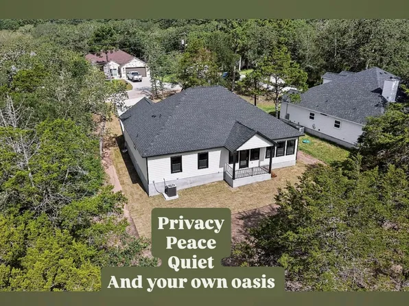 137 N Pohakea Dr, Bastrop, TX 78602