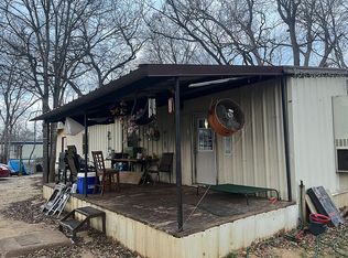 102 W Burleson St, Crockett, TX 75835
