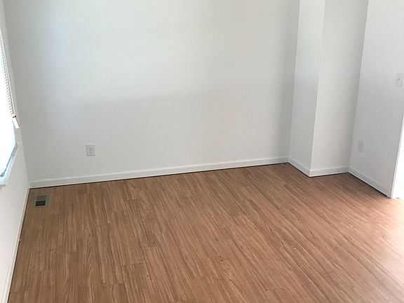 4th image of 506 Grigsby Ave APT 05