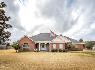 22105 Ellis Hamilton Rd, Moss Point, MS 39562