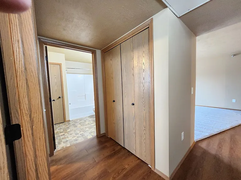 Sunrise Apartments — Photo 9