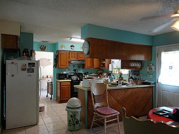 3rd image of 7402 San Pablo Dr