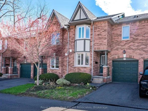 76 River Dr #10, Halton Hills, ON L7G 2J2
