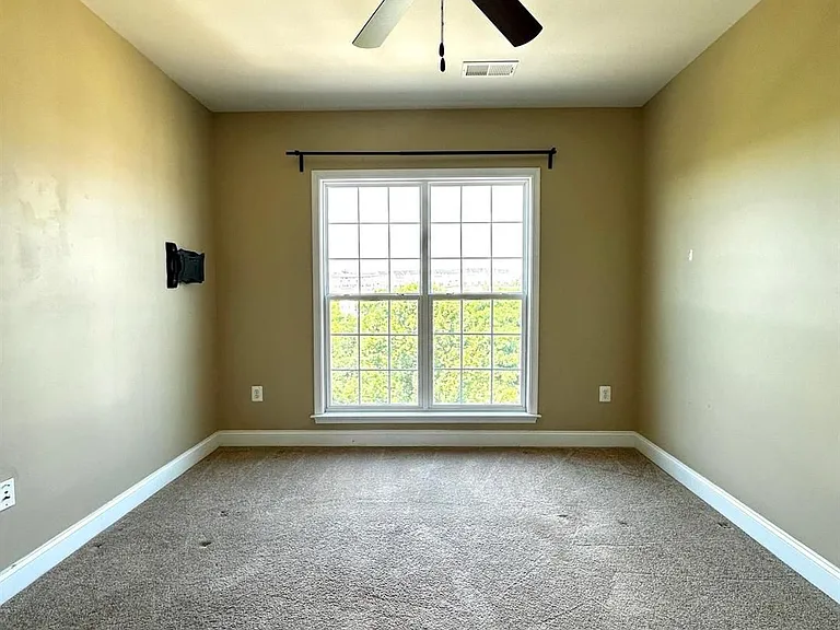 14888 Potomac Branch Dr — Photo 17