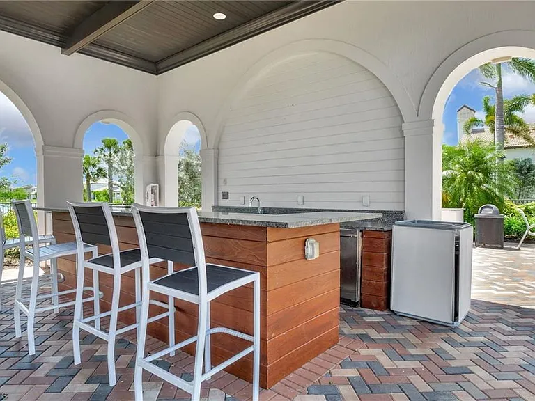 5374 Ferris Ave — Photo 40
