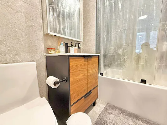 Rented by Doorway NYC, LLC | media 23