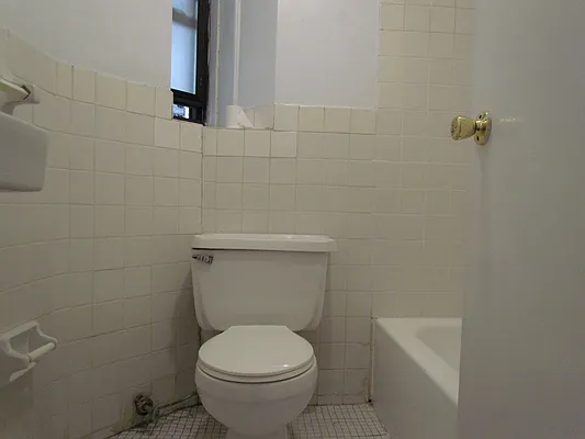 Rented by Landmark Real Estate | media 15