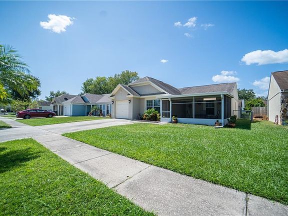 3rd image of 9008 Dacena Villa Pl