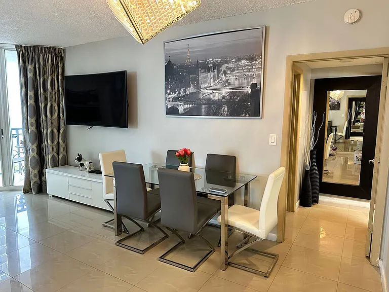 17375 Collins Ave #1507 — Photo 31