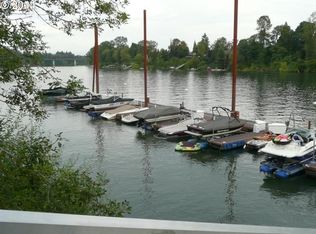 32015 SW Willamette Way E, Wilsonville, OR 97070