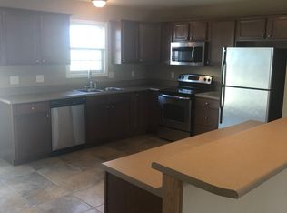 1926 Glenbridge Rd, Bloomington, IL 61704